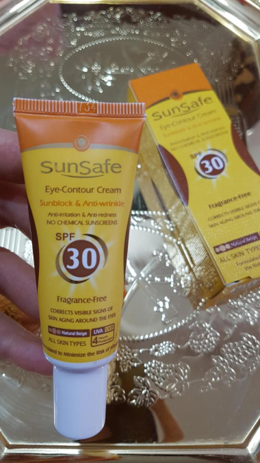 عکس تست کرم ضد آفتاب دور چشم رنگی SPF30 سان سیف